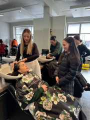 Pathways Connect – David’s Excellence in Hair 